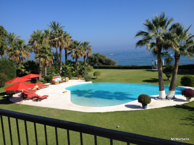  Espectacular villa en 1 Âª  linea en Marbella Oeste